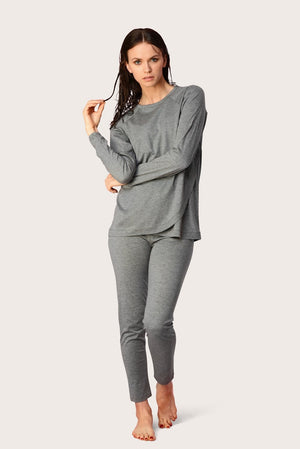 Maternity pyjama in soft grey colour. Made from soft European modal cotton, loungewear set is suitable for new moms and moms to be.